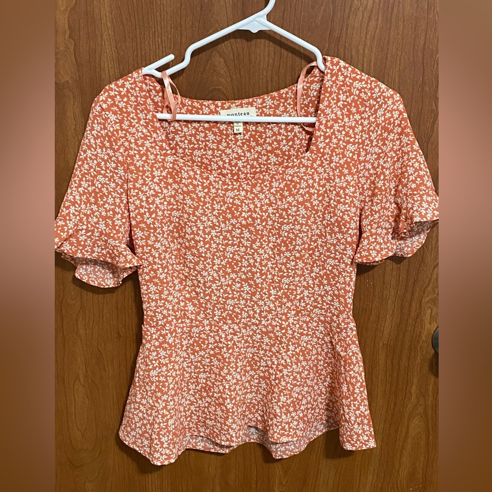 Pretty, dainty, pink floral top.
